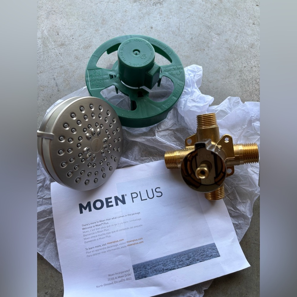 Moen Shower Hardware_4 Port Valve & Stop Tube/Shower Head *Not A Complete Set